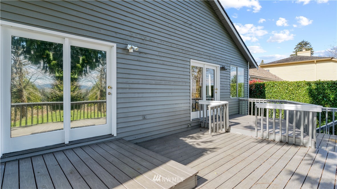 2234 Southeast 8th Place Renton, WA 98057 - Photo 35 of 36