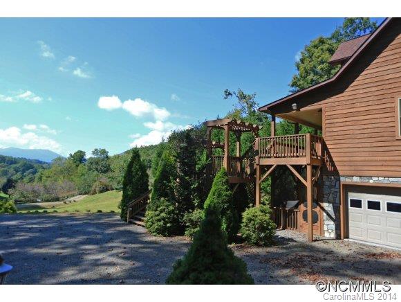 116 Luska Ridge Waynesville, NC 28785 - Photo 3 of 17