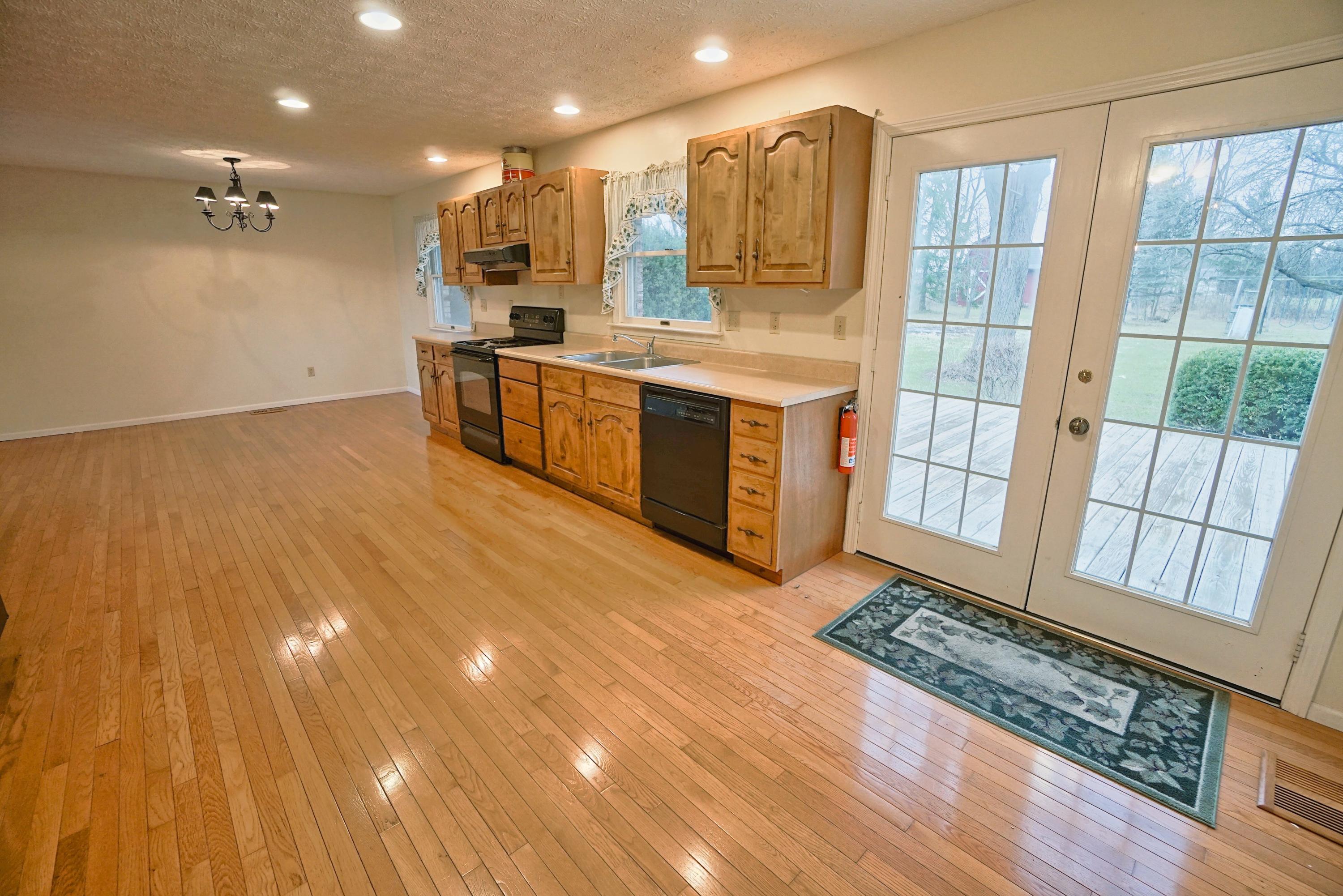 10582 Marquart Road New Carlisle, OH 45344 - Photo 9 of 54