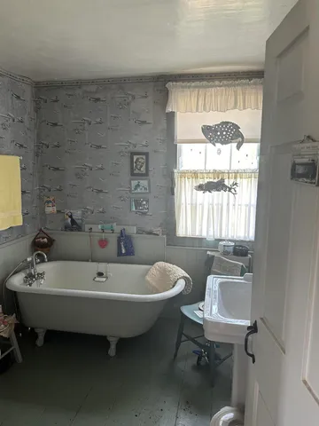 $410,000 | 3 South Road, Matinicus, ME 04851