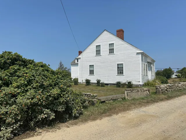 $410,000 | 3 South Road, Matinicus, ME 04851