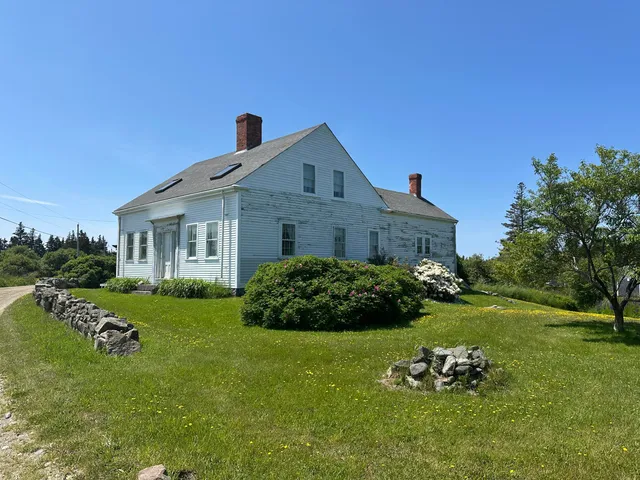$410,000 | 3 South Road, Matinicus, ME 04851