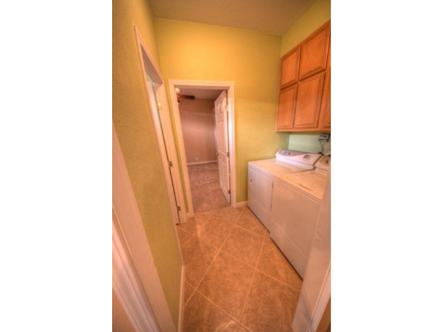 14685 Oka Road, Unit 28 Los Gatos, CA 95032 - Photo 7 of 16