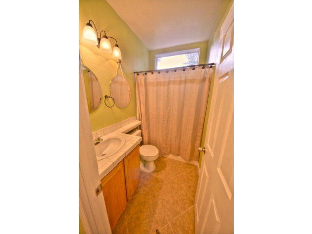 14685 Oka Road, Unit 28 Los Gatos, CA 95032 - Photo 9 of 16