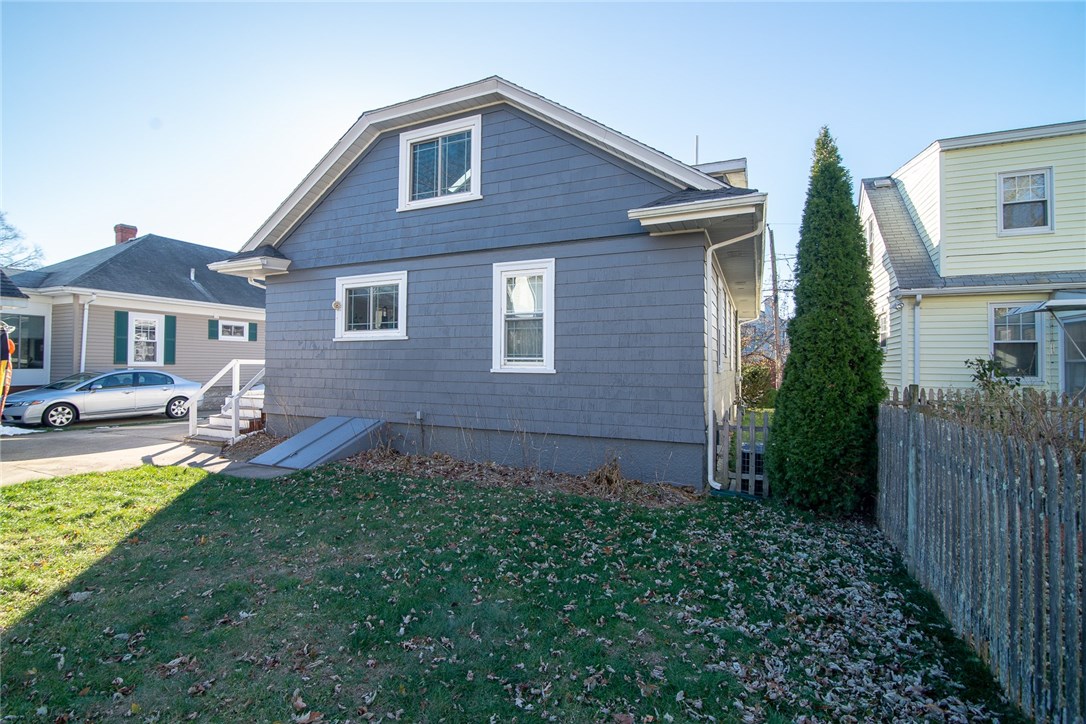 22 Cumberland Road East Providence, RI 02915 - Photo 31 of 33