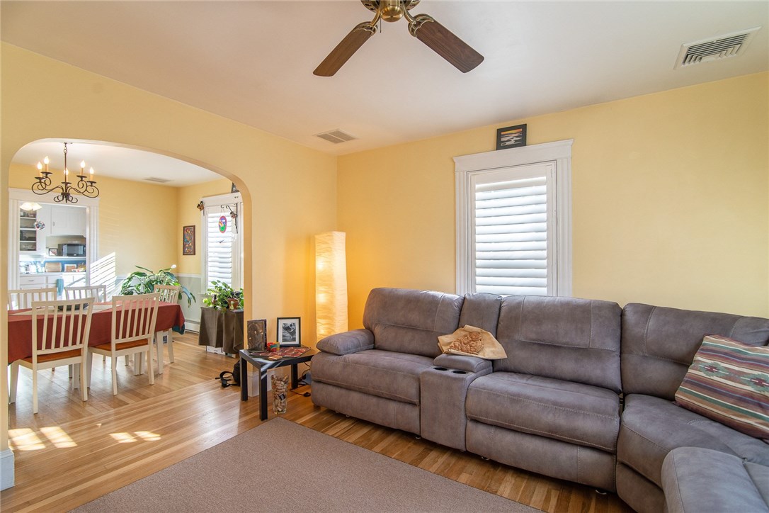 22 Cumberland Road East Providence, RI 02915 - Photo 8 of 33