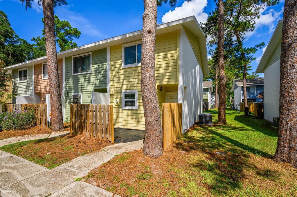 2132 Southwest 39 Drive Gainesville, FL 32607 - Photo 2 of 30