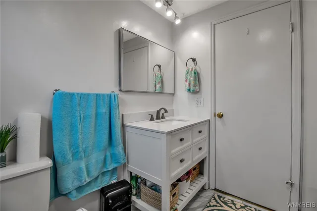 $2,500 | 4911 North Bailey Avenue, Amherst, NY 14226