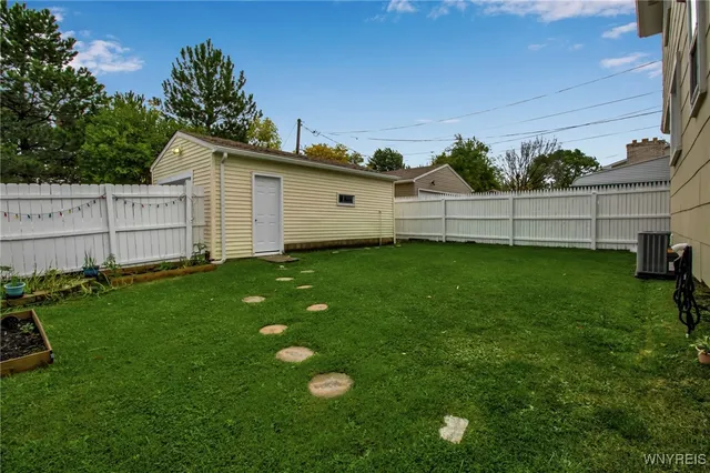 $2,500 | 4911 North Bailey Avenue, Amherst, NY 14226