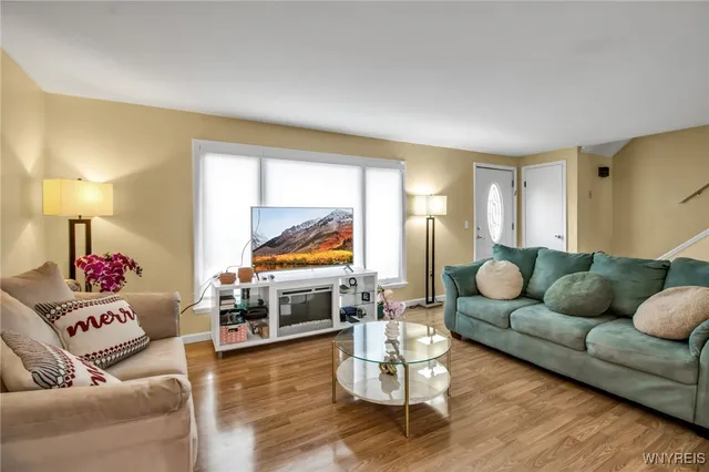 $2,500 | 4911 North Bailey Avenue, Amherst, NY 14226