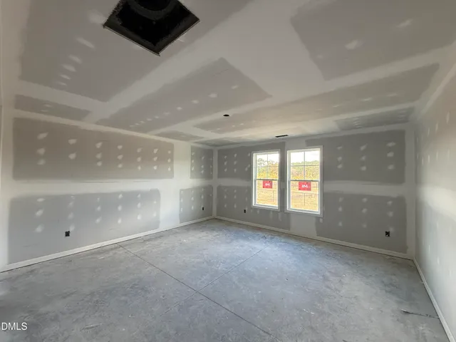 $309,950 | 31 East Emily Gardens Drive, Selma, NC 27576