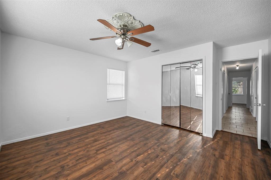 2018 South Center Street Arlington, TX 76010 - Photo 16 of 17