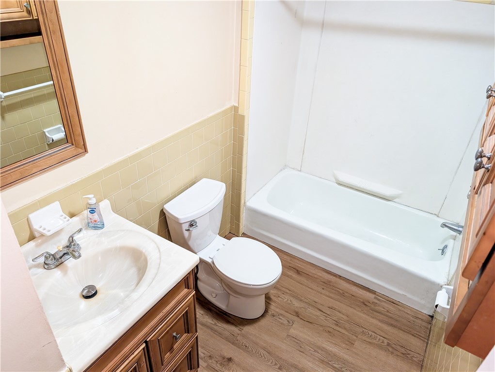 46 West Carpenter Street Pawtucket, RI 02860 - Photo 6 of 10