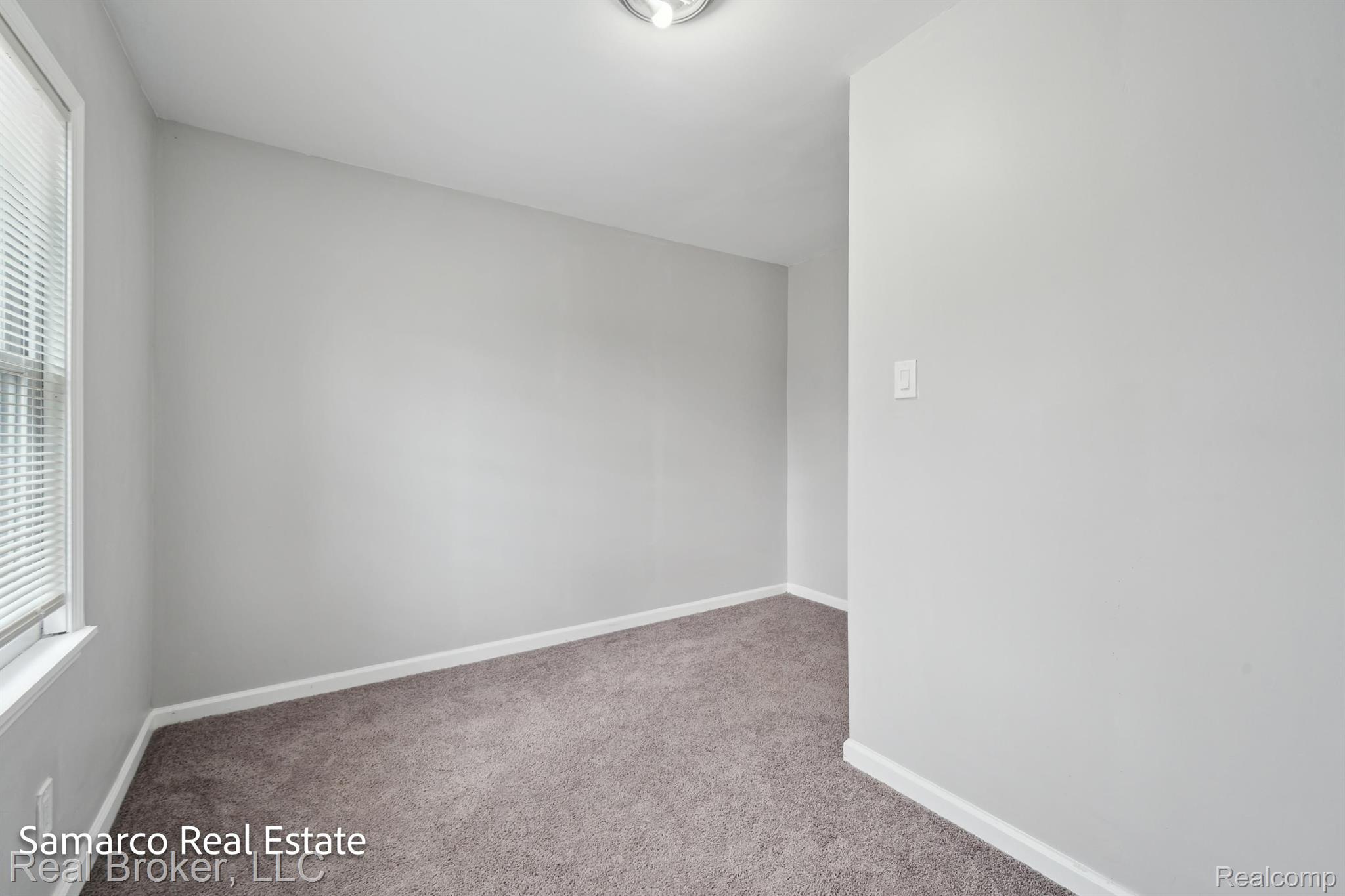 9160 Devonshire Road Detroit, MI 48224 - Photo 26 of 37