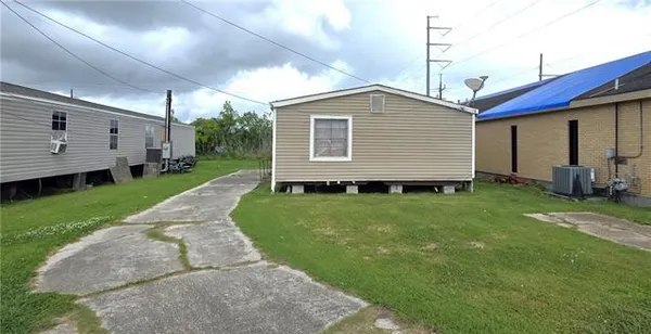 $49,900 | 110 Oakville Street, Belle Chasse, LA 70037