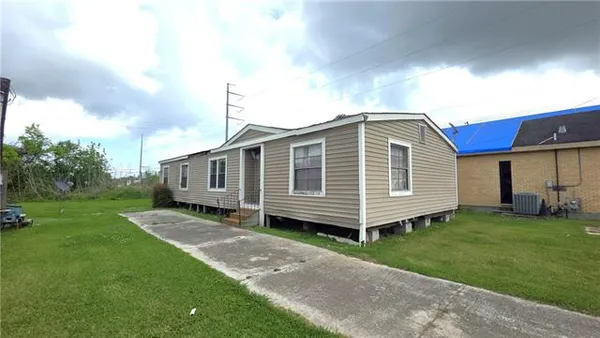 $49,900 | 110 Oakville Street, Belle Chasse, LA 70037