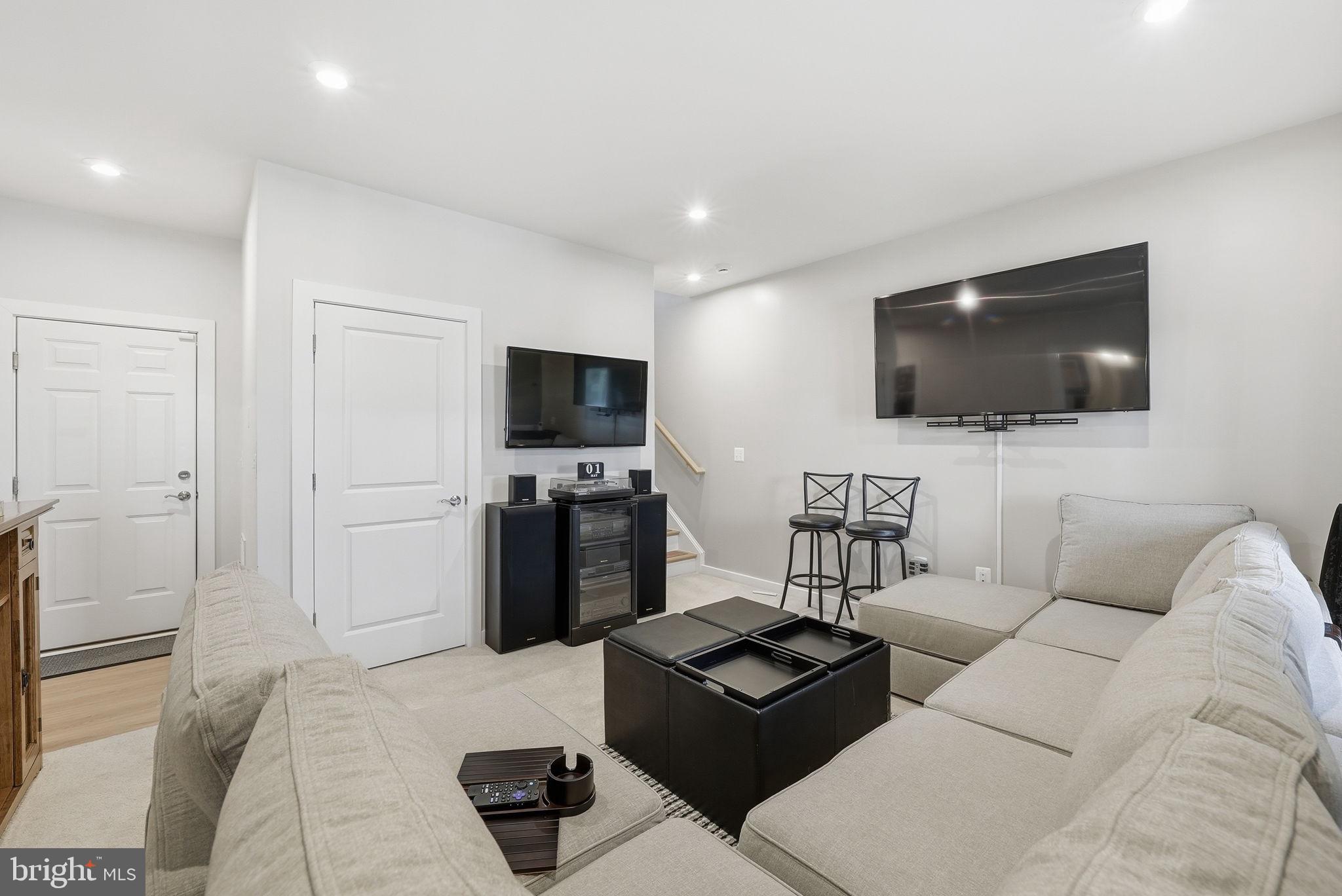 18359 Moss Garden Road Dumfries, VA 22026 - Photo 2 of 59 Recreation Room - garage level