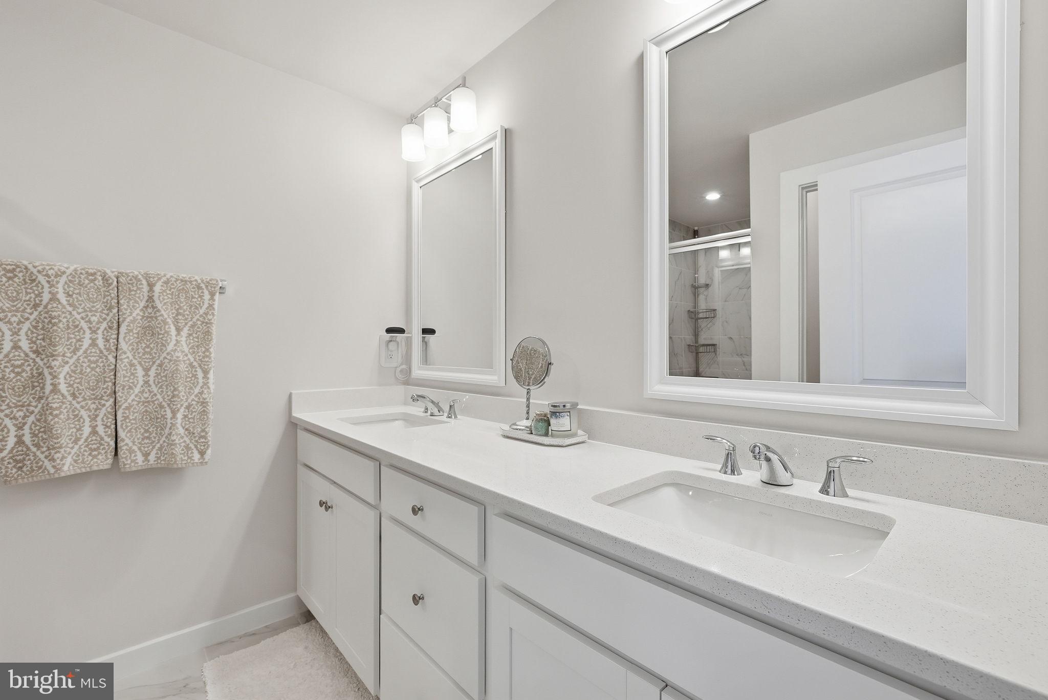 18359 Moss Garden Road Dumfries, VA 22026 - Photo 28 of 59 Primary bathroom w/dual sink vanity