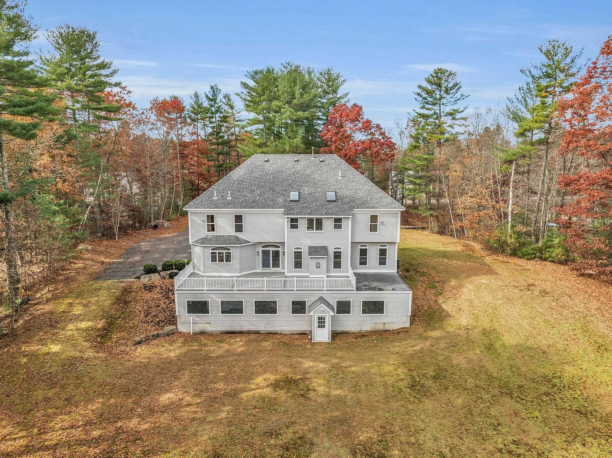 57 Windsor Boulevard Londonderry, NH 03053 - Photo 13 of 59