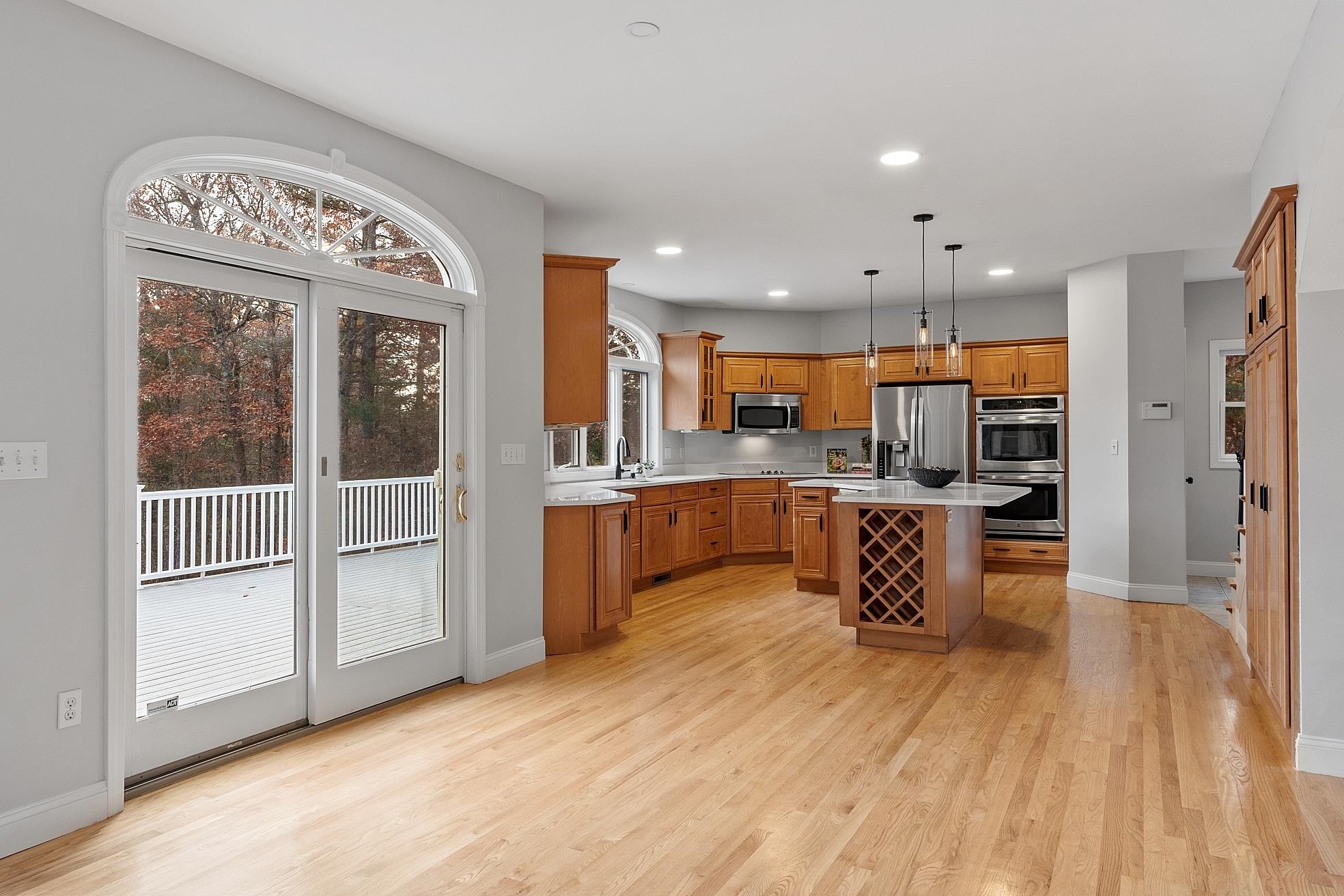 57 Windsor Boulevard Londonderry, NH 03053 - Photo 15 of 59