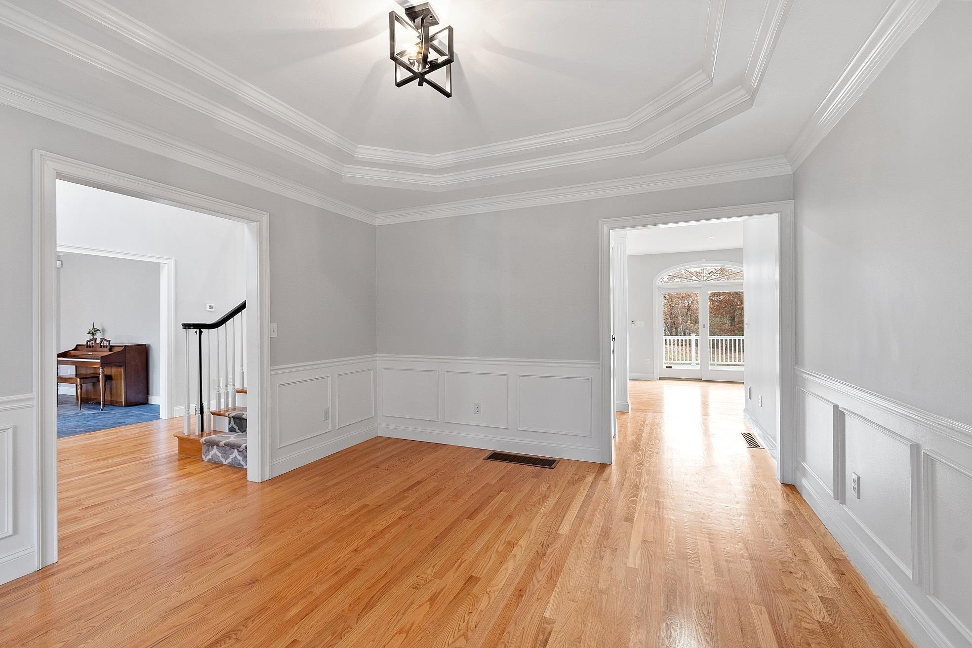 57 Windsor Boulevard Londonderry, NH 03053 - Photo 20 of 59