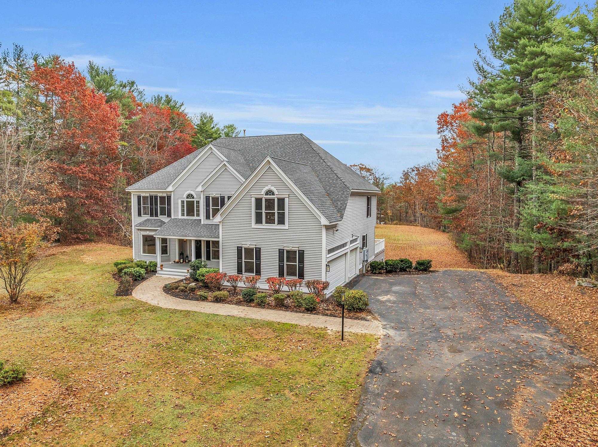 57 Windsor Boulevard Londonderry, NH 03053 - Photo 2 of 59