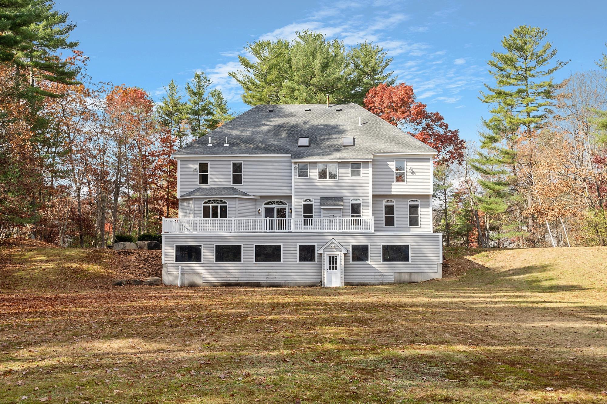 57 Windsor Boulevard Londonderry, NH 03053 - Photo 24 of 59