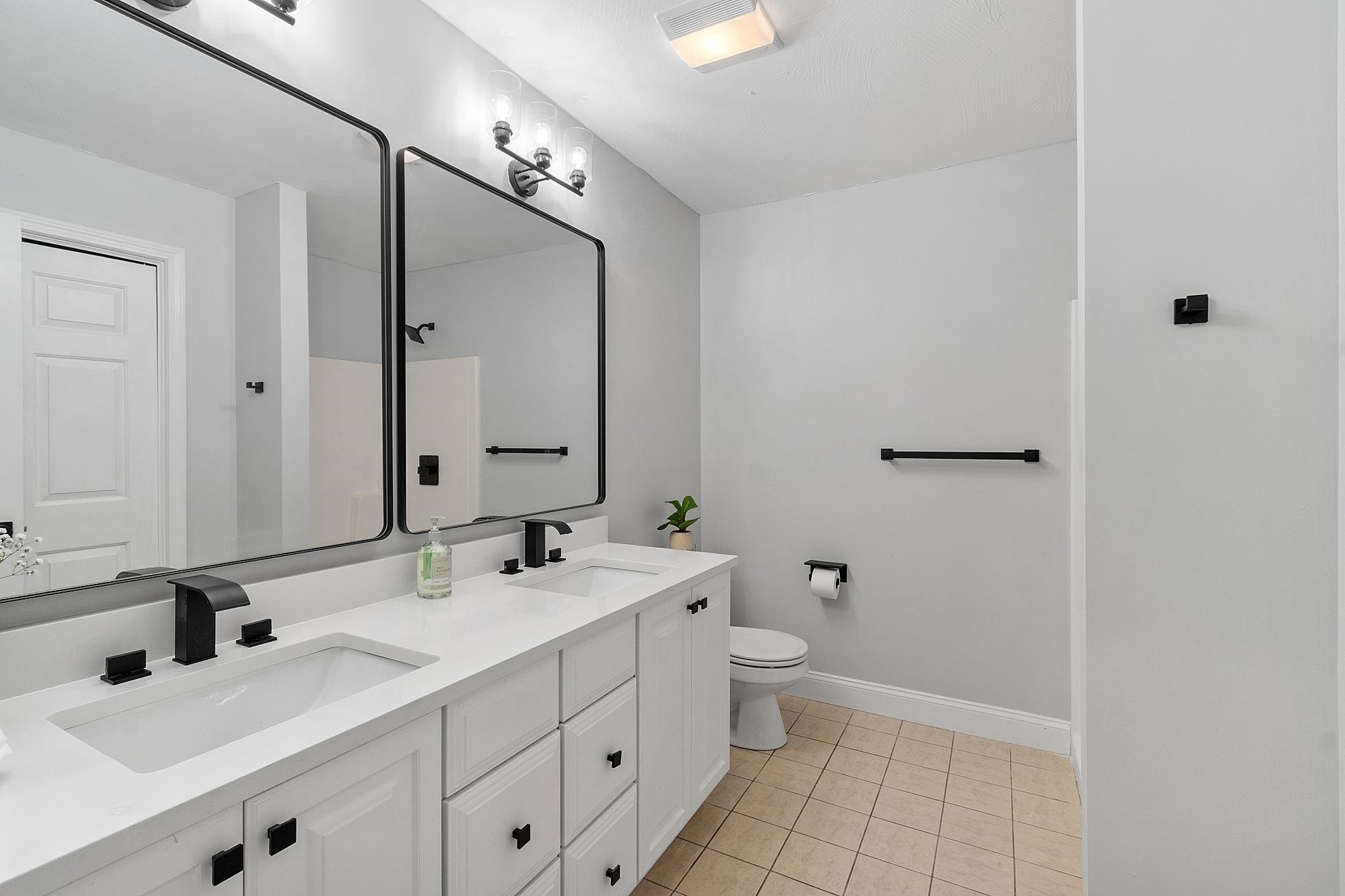 57 Windsor Boulevard Londonderry, NH 03053 - Photo 41 of 59