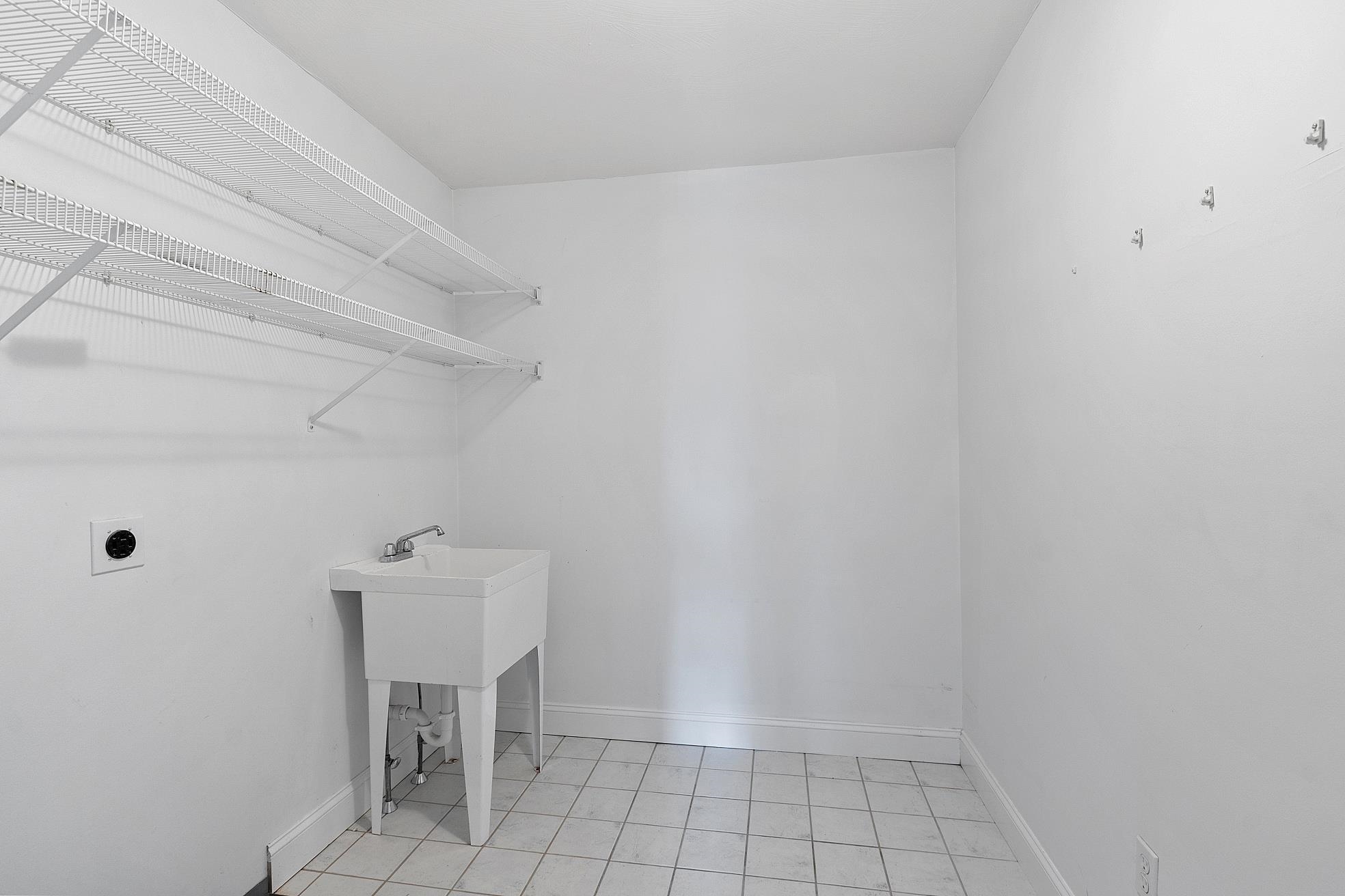 57 Windsor Boulevard Londonderry, NH 03053 - Photo 43 of 59