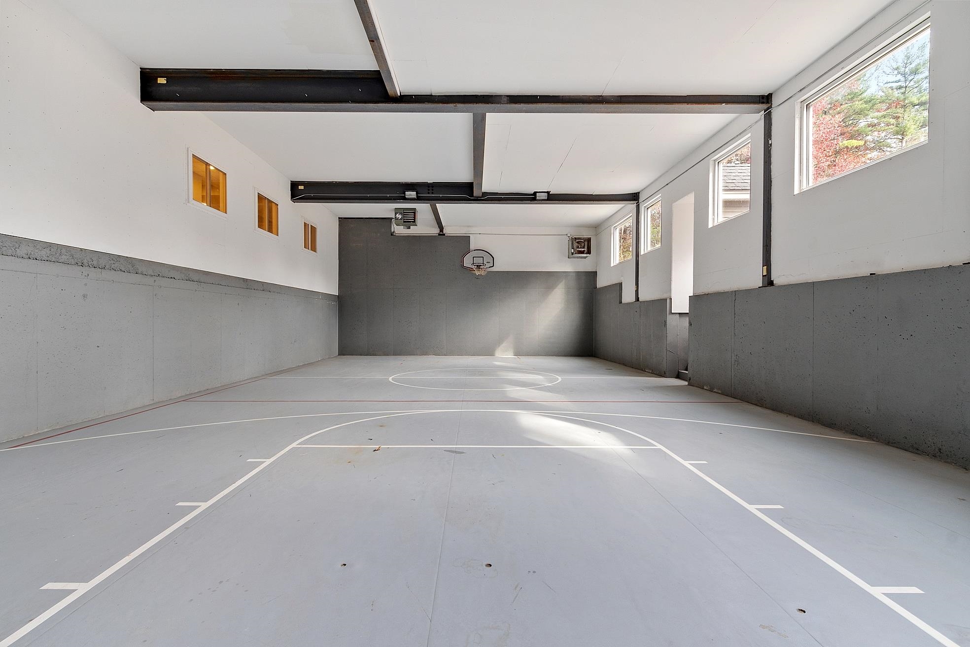 57 Windsor Boulevard Londonderry, NH 03053 - Photo 45 of 59