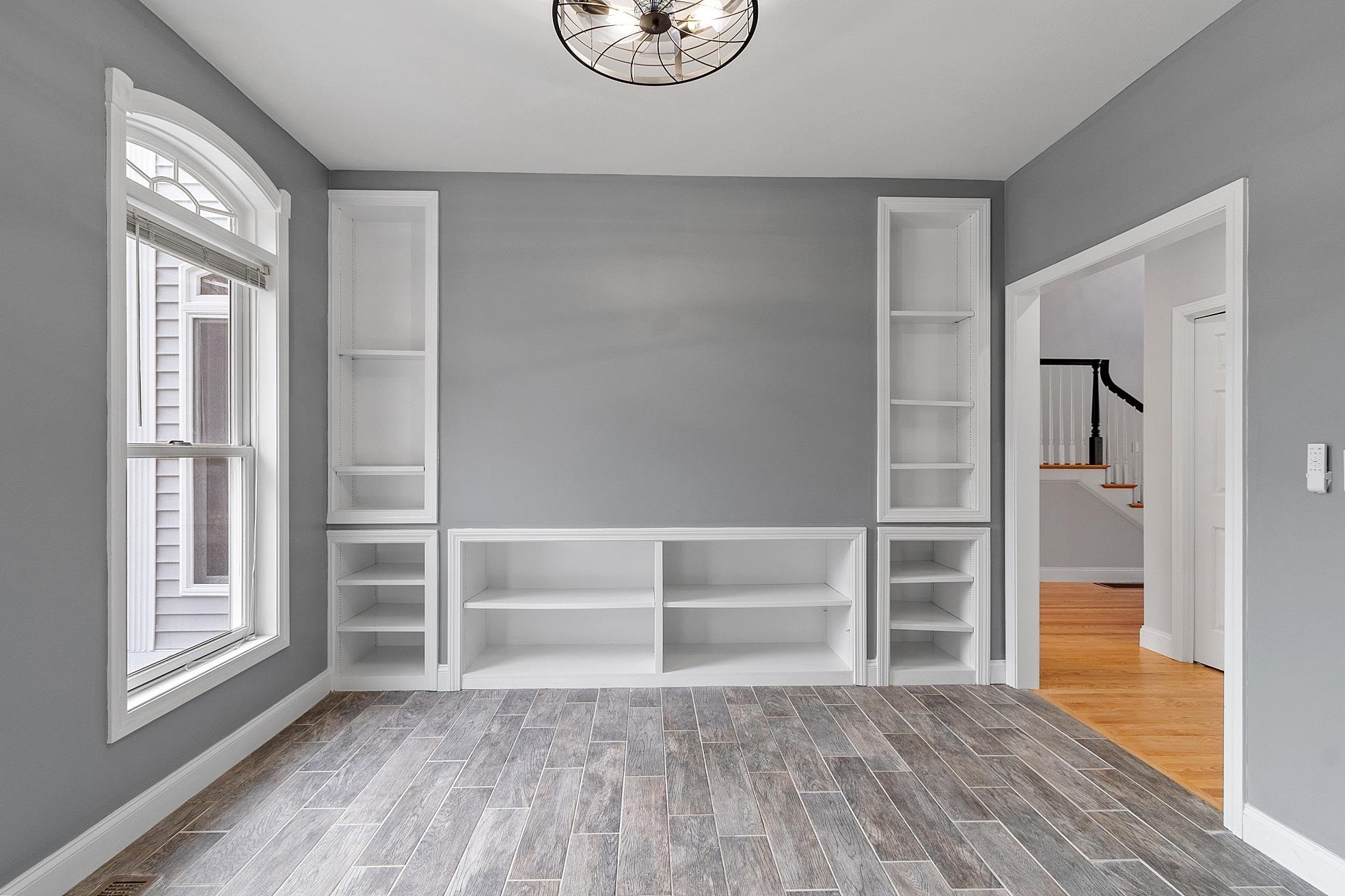 57 Windsor Boulevard Londonderry, NH 03053 - Photo 10 of 59