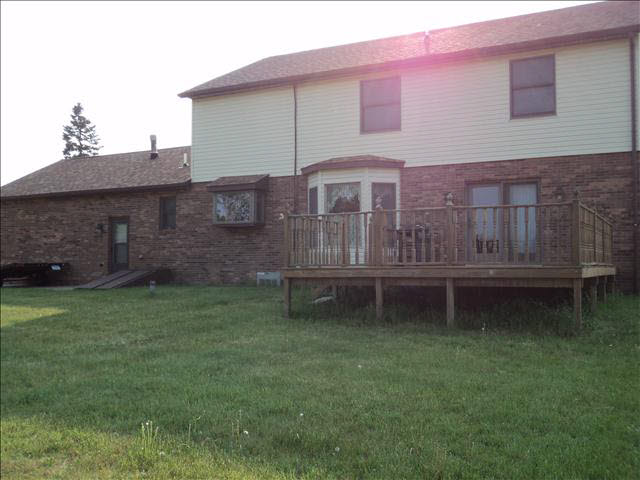 343 Ida Maybee Road Monroe, MI 48161 - Photo 2 of 20 20356470-1.JPG