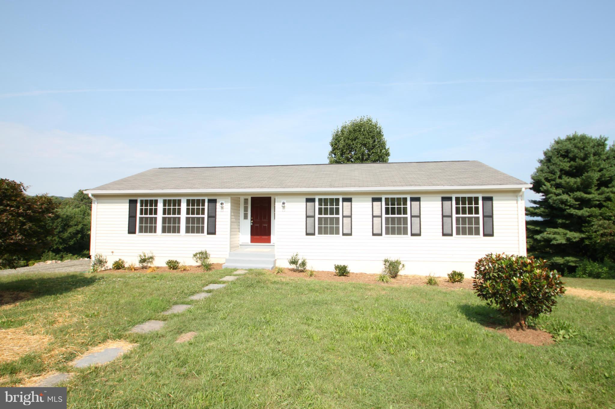 61 Richmond Road Castleton, VA 22716 - Photo 2 of 19 Exterior (Front)