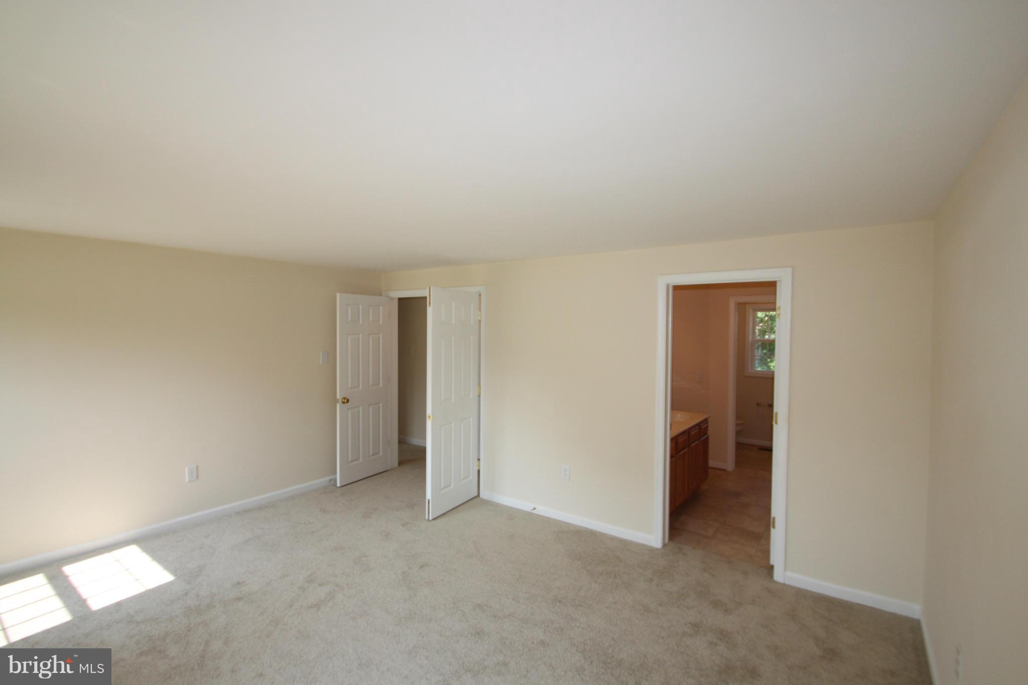 61 Richmond Road Castleton, VA 22716 - Photo 11 of 19 Bedroom (Master)