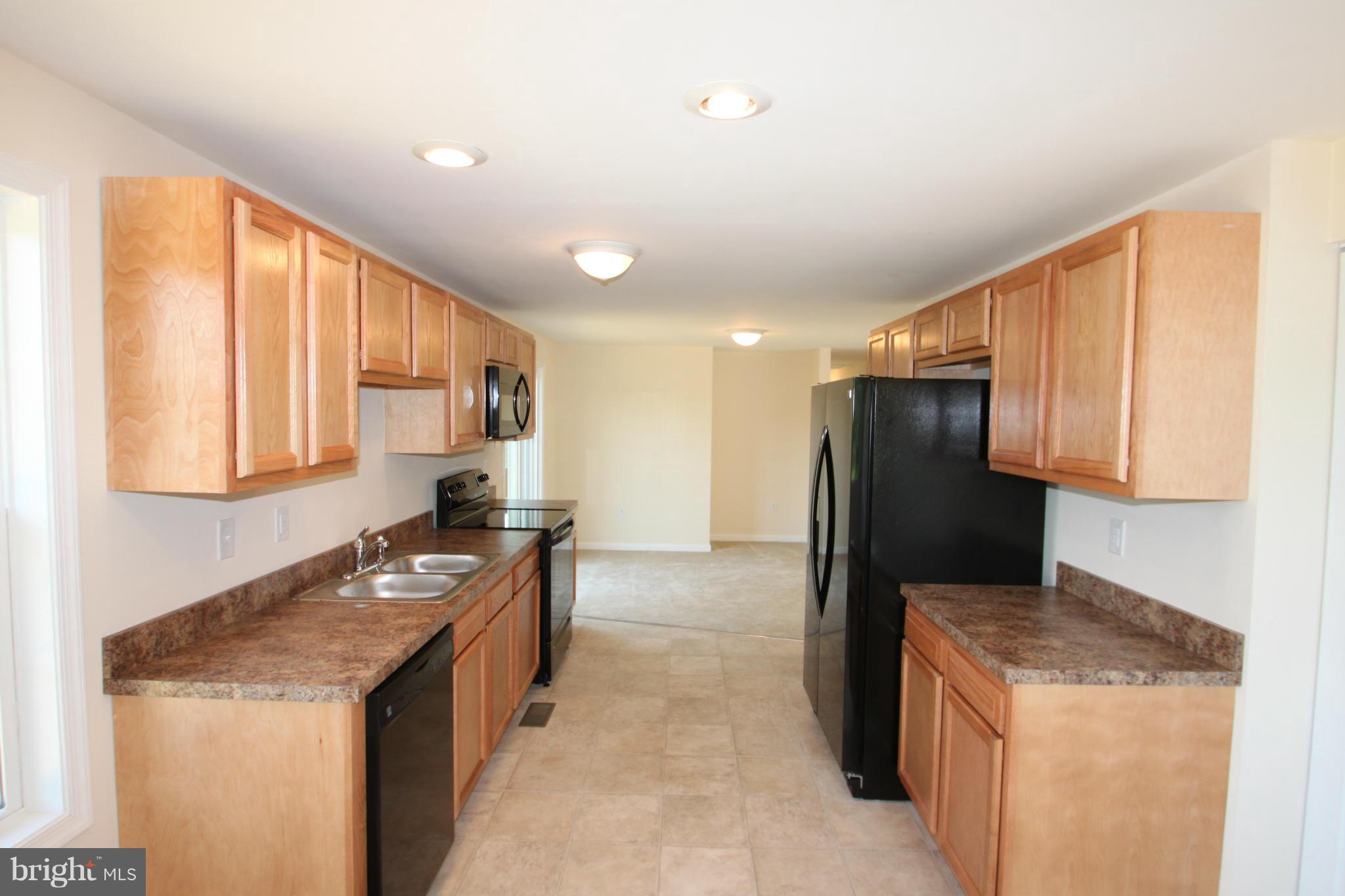 61 Richmond Road Castleton, VA 22716 - Photo 7 of 19 Kitchen