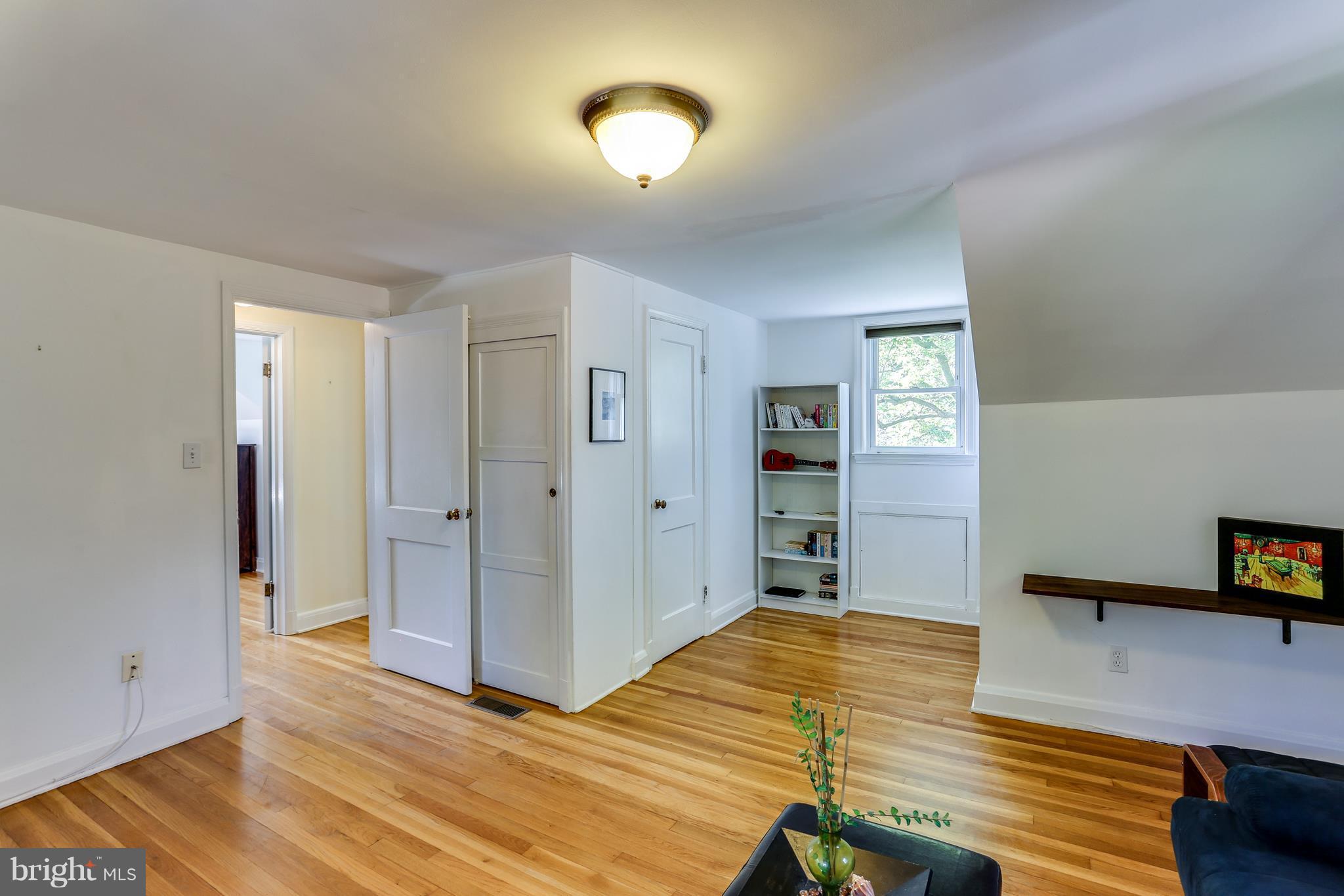 505 Holden Road Baltimore, MD 21286 - Photo 20 of 30 Bedroom