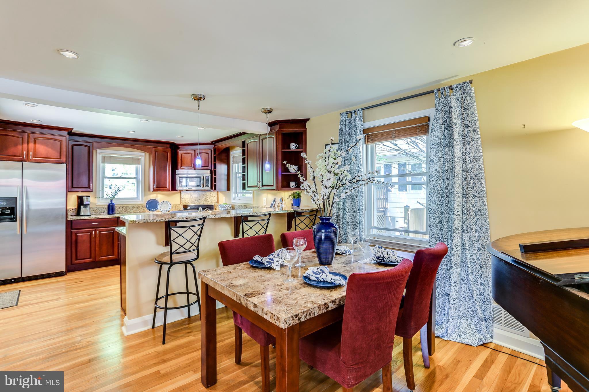 505 Holden Road Baltimore, MD 21286 - Photo 8 of 30 Dining Room