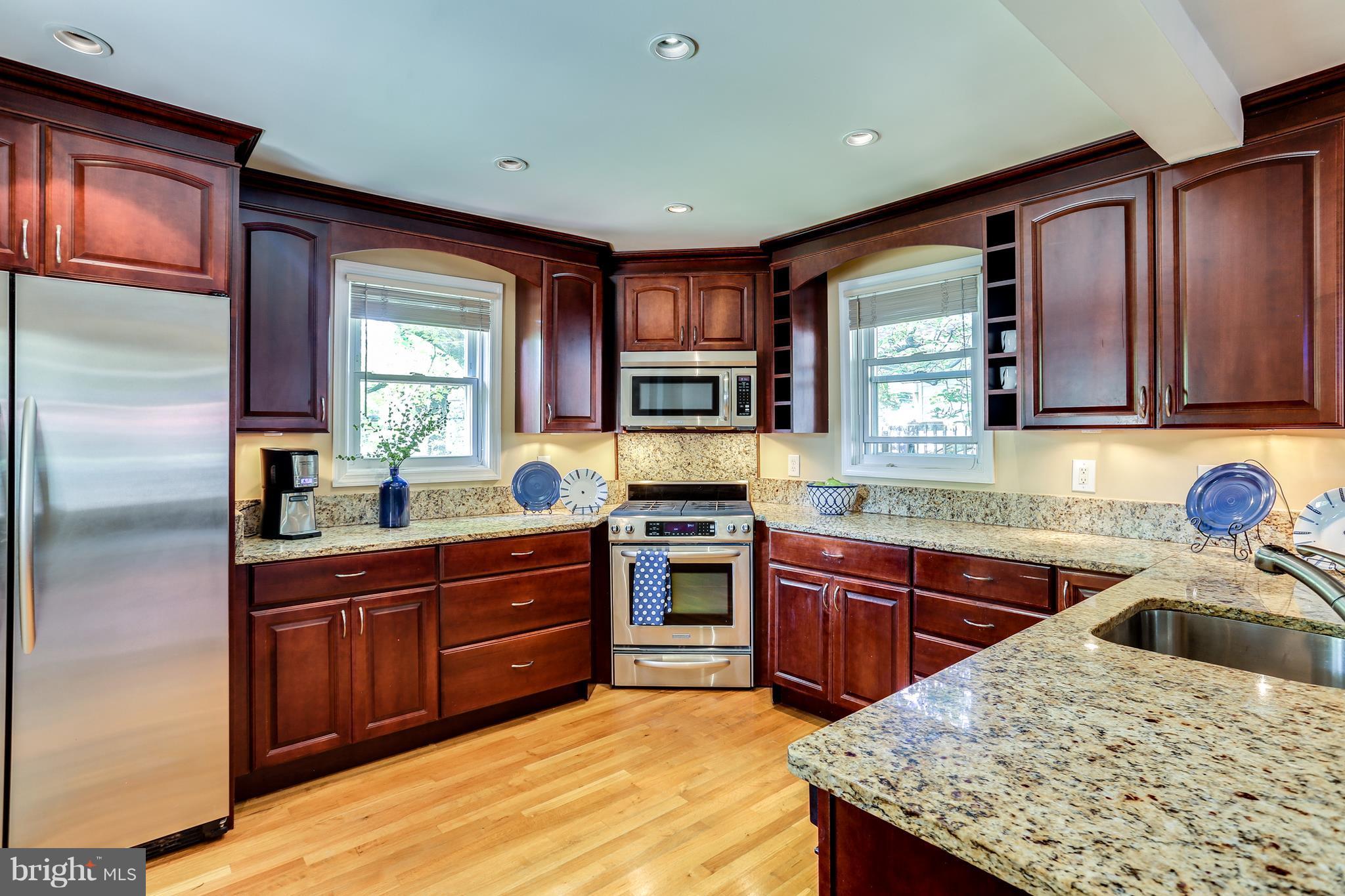 505 Holden Road Baltimore, MD 21286 - Photo 9 of 30 Kitchen