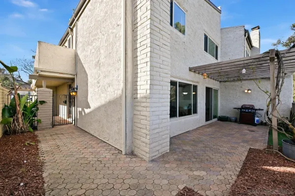 $1,350,000 | 8745 Caminito Sueno, La Jolla, CA 92037