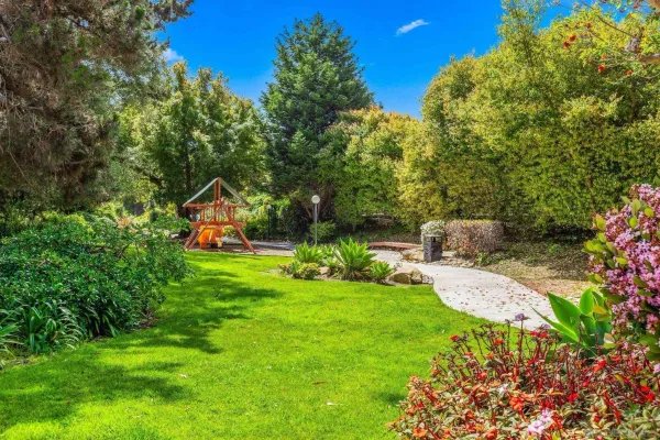 $1,350,000 | 8745 Caminito Sueno, La Jolla, CA 92037