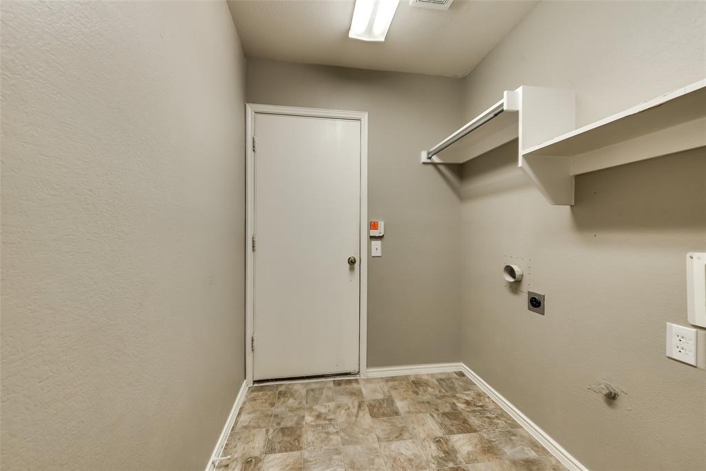 5909 Berkshire Road McKinney, TX 75072 - Photo 11 of 36