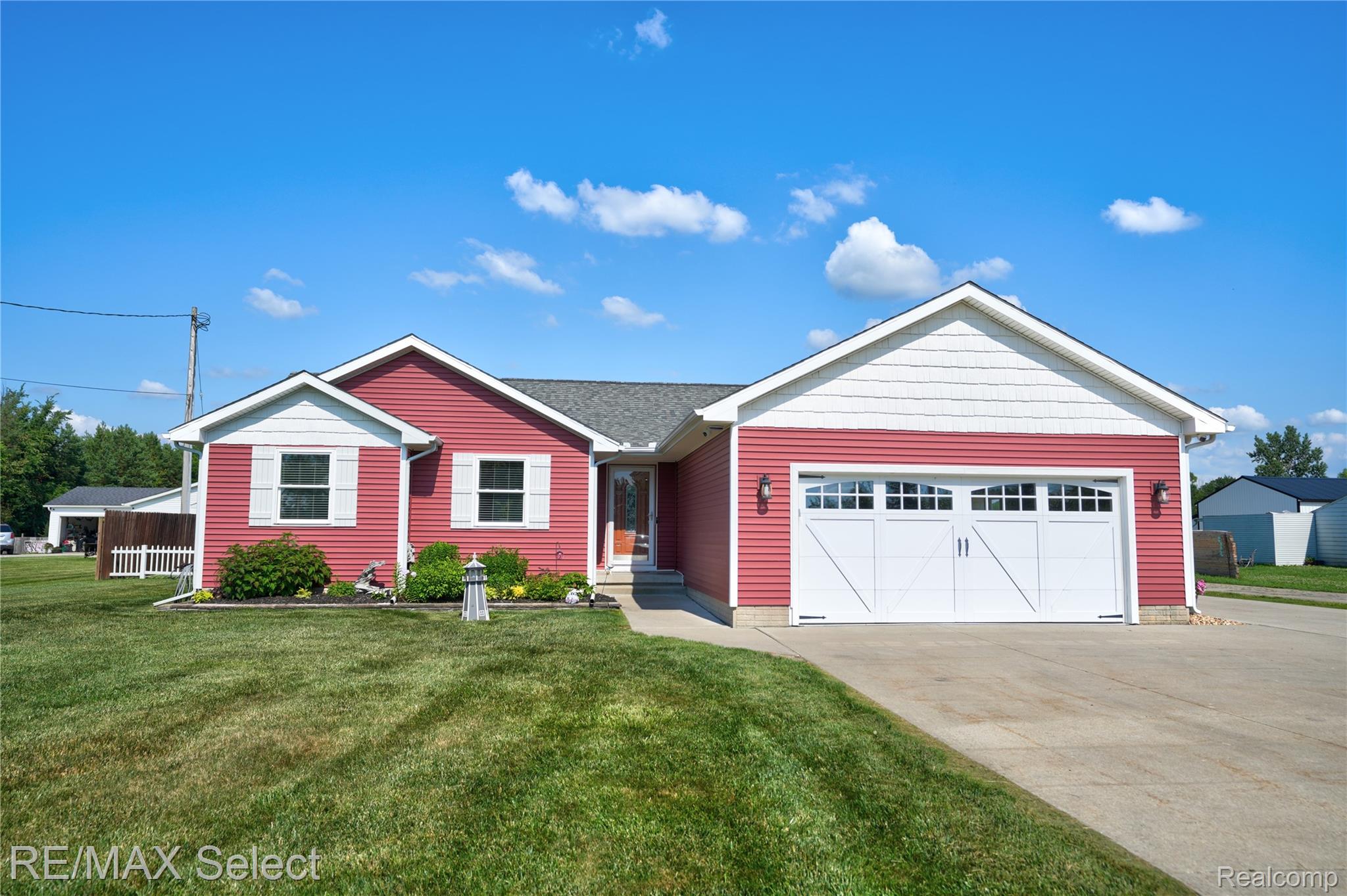 3309 South Vassar Road Davison, MI 48423 - Photo 2 of 45 3309 S. Vassar Rd 002.jpg