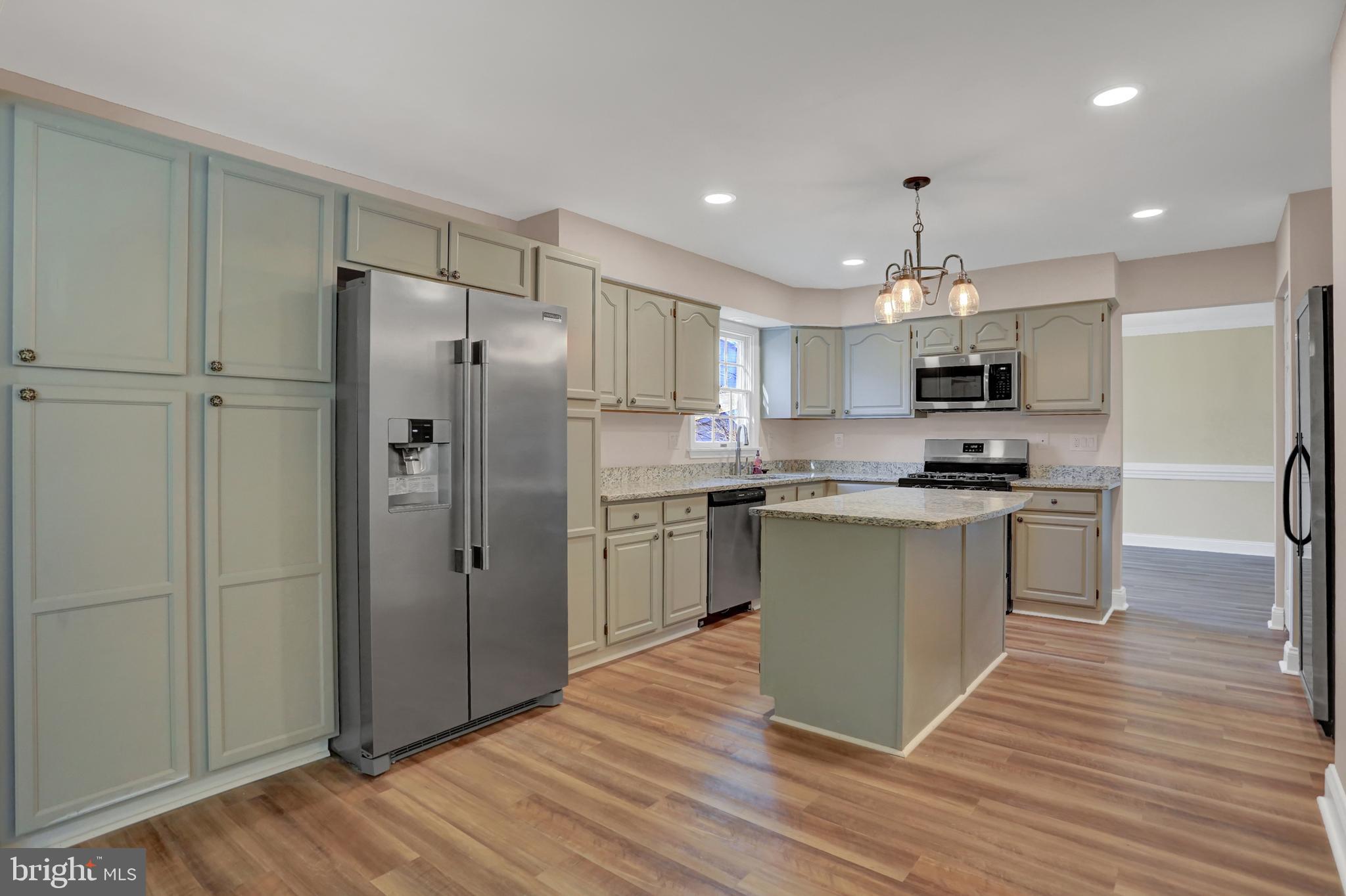 403 Huntsman Court Hanover, PA 17331 - Photo 8 of 43 Gallery Image 8