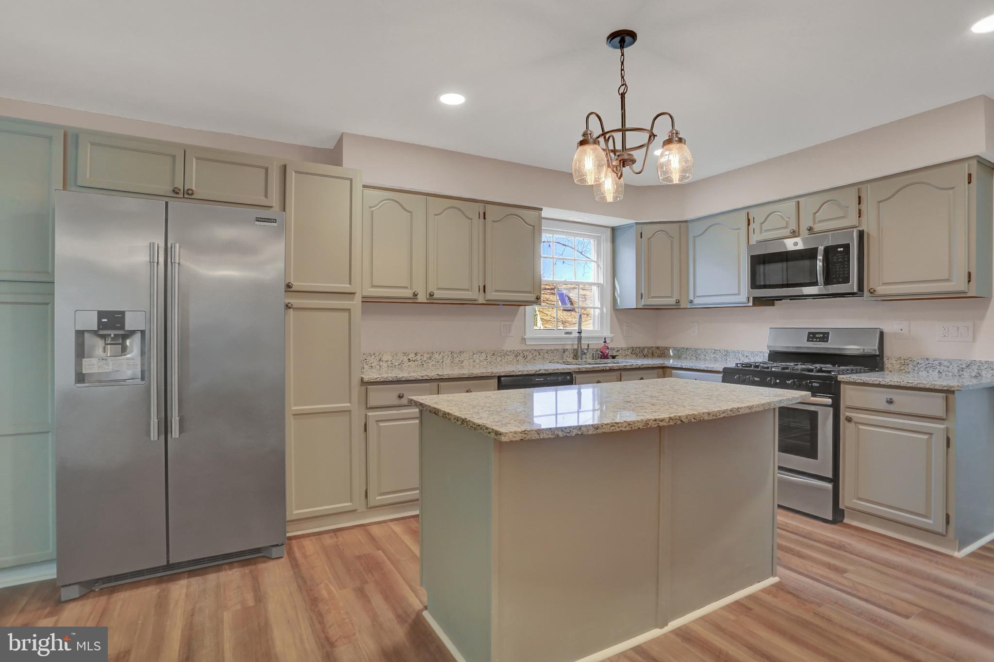 403 Huntsman Court Hanover, PA 17331 - Photo 9 of 43 Gallery Image 9