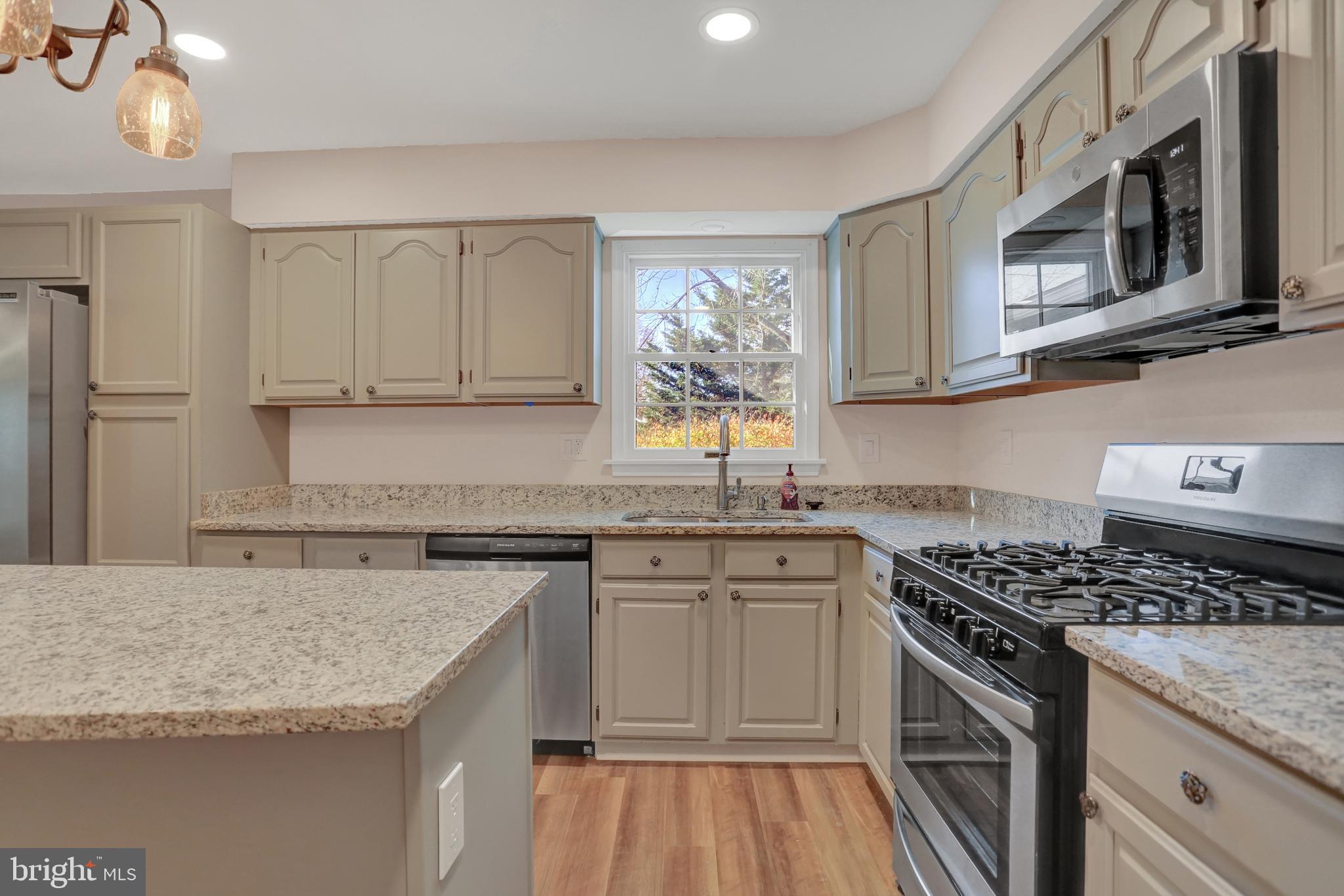 403 Huntsman Court Hanover, PA 17331 - Photo 10 of 43 Gallery Image 10