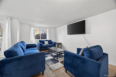 $330,000 | 2826 South Lansing Way, Aurora, CO 80014