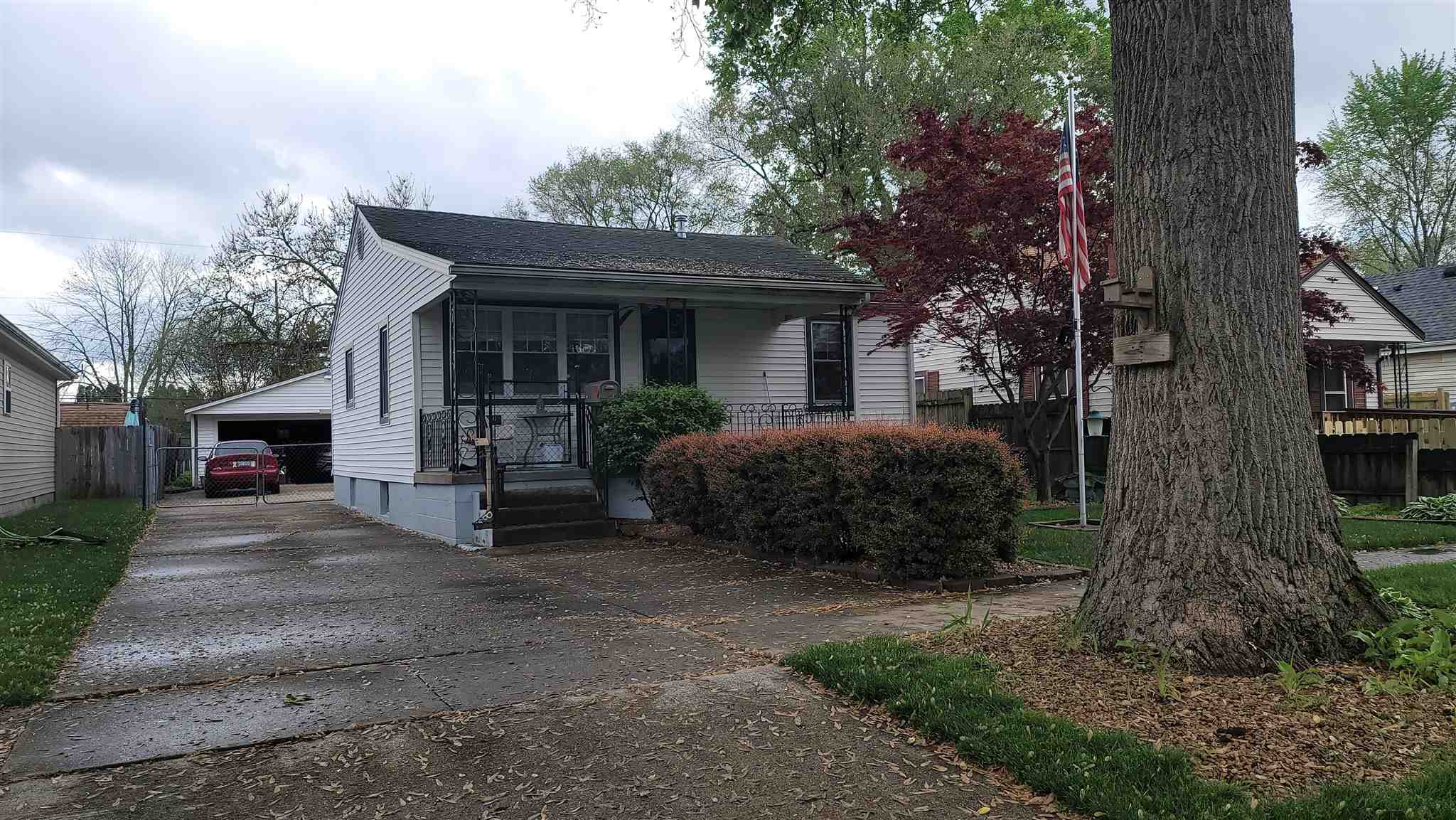 1129 North Indiana Avenue Springfield, IL 62702 - Photo 3 of 13