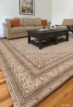 $1,975 | 124 Shippan Avenue, Unit 2, Stamford, CT 06902