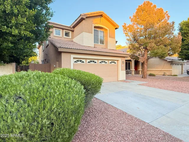 $2,695 | 6874 West Blackhawk Drive, Glendale, AZ 85308