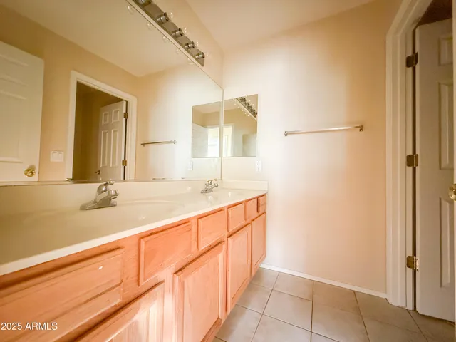 $2,695 | 6874 West Blackhawk Drive, Glendale, AZ 85308